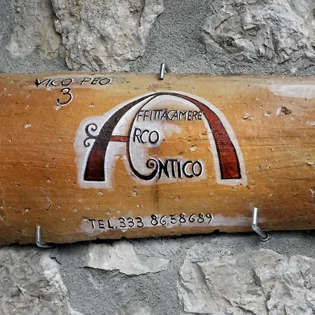 Arco Antico Cusano Mutri
